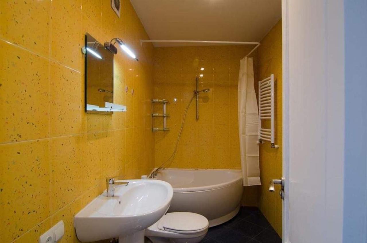 Georges Apartment Tbilisi Ngoại thất bức ảnh